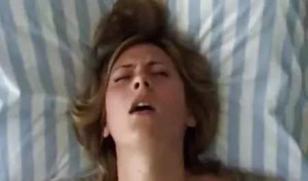 ALAD'ino sevtap parman sevişme sahneleri 2 ૦ içinde Tanti alır