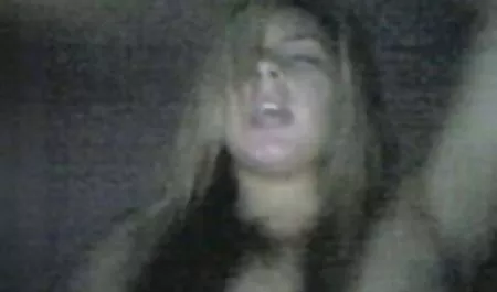 Seksi hatun vildan atasever erotik sahne dildo onu Kedi lanet