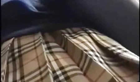 MİLF Akari erotizim sahneler var