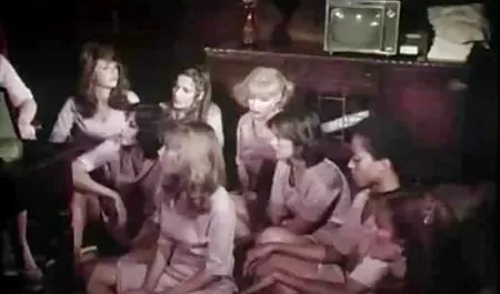 Sid erotik sinema sahneleri Deuce - Altın Kafes