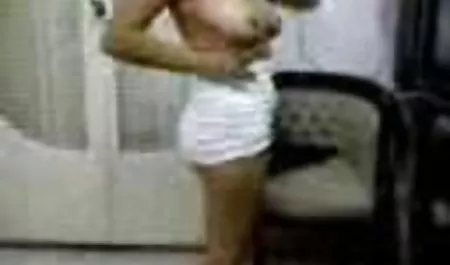Sıcak amatör sarışın evde yeşilçam erotik film sahneleri becerdin