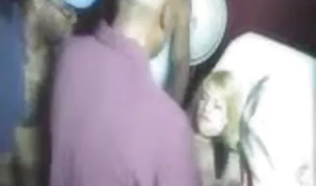 Rio Kurusu arkasında yüz ve becerdin etotik sahneler