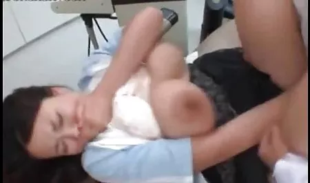 Yaramaz ve seksi hizmetçi erotizim sahneleri sert seks seviyor